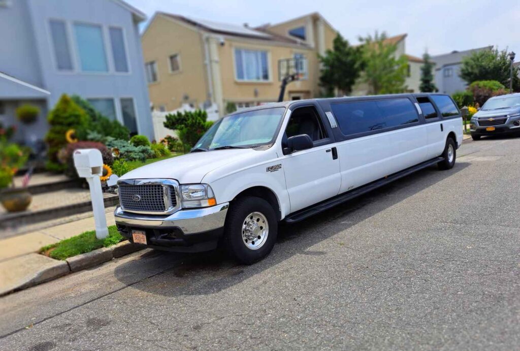 Ford Excursion Limousine Service in New York and New Jersey